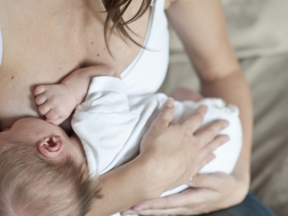 怀疑母乳量不够 小方法来判别