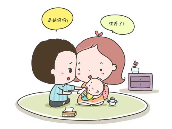 宝宝枕秃是缺钙吗？原来是这个「小动作」闹的！