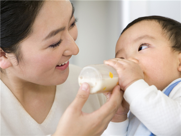 宝宝断母乳后不吃奶粉 怎么办