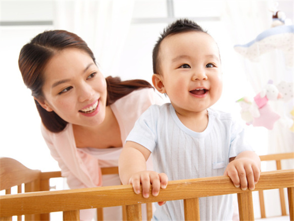 全家人带一个娃还嫌累 为什么