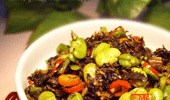 胡豆炒韭菜的做法